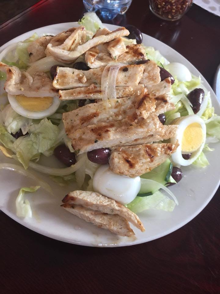 Order Grilled Chicken Salad - Small food online from La Casa Pizzeria store, Naugatuck on bringmethat.com