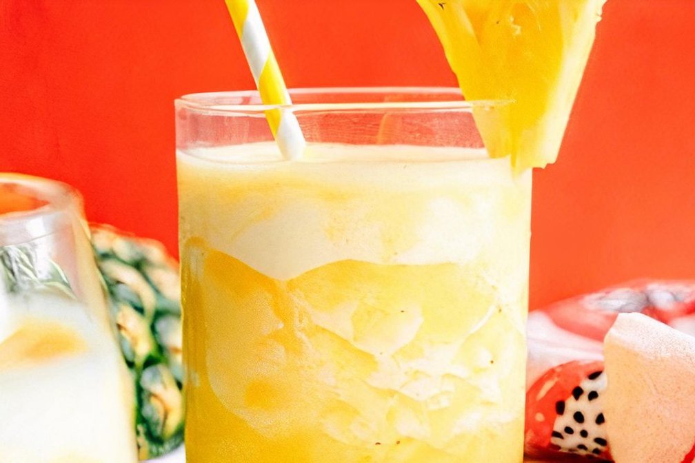 Order Tropical Hippie Smoothie food online from Stella Blue Bistro store, Huntington on bringmethat.com