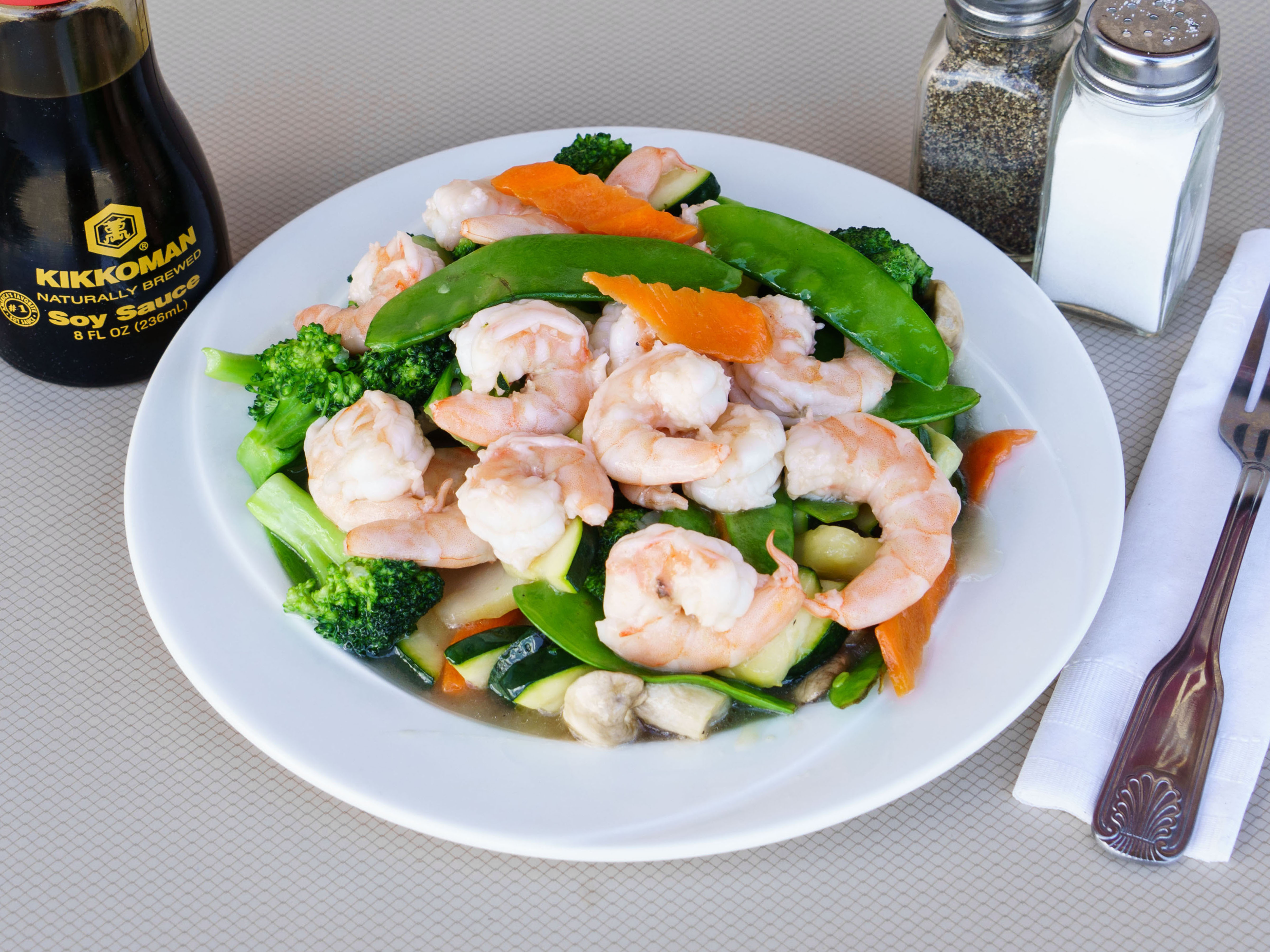 Order Prawns with Vegetables food online from Chinnie's Kitchen store, Everett on bringmethat.com