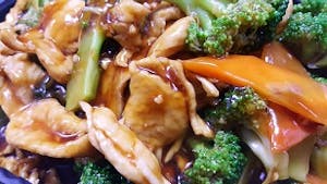 Order Broccoli Chicken food online from Royal Stix Restaurant store, Fayetteville on bringmethat.com