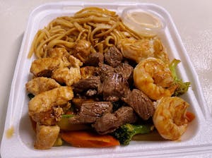 Order 13. Hibachi Steak, Chicken, & Shrimp food online from Jasper Hibachi Express & Sushi store, Springdale on bringmethat.com