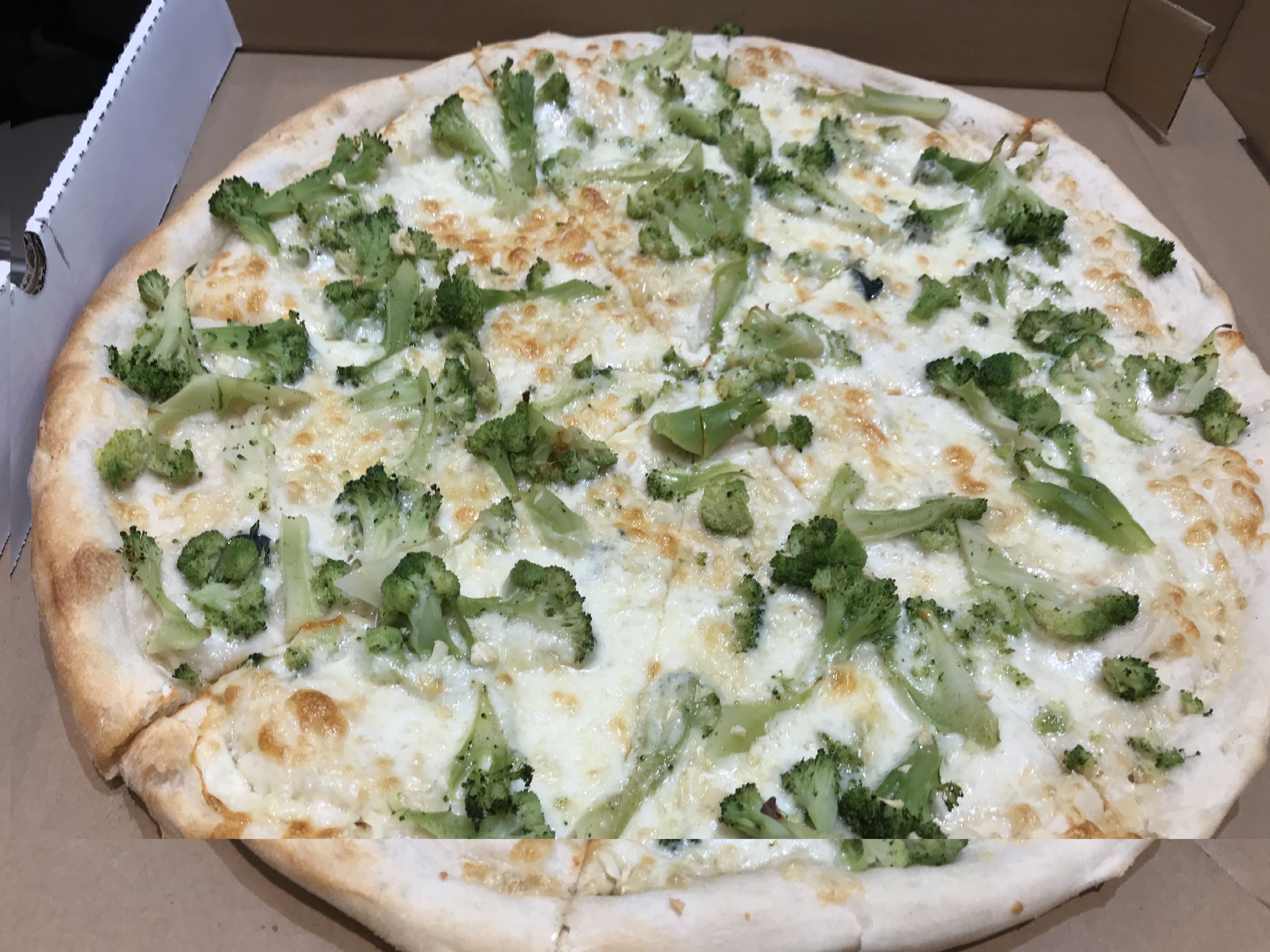 Order 18" White with Roasted Broccoli Vegetarian Pizza food online from Joe's pizza store, Philadelphia on bringmethat.com