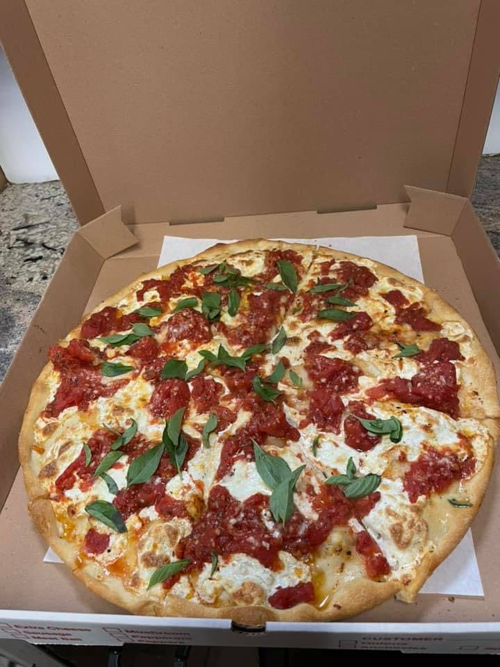 Order Margherita Pizza - 8 Slices food online from Bonbino's Pizza store, Oceanside on bringmethat.com