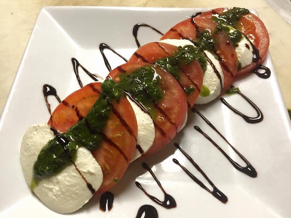 Order Caprese Salad - Salad food online from Lorenzo's Pizza store, Fountain Hill on bringmethat.com