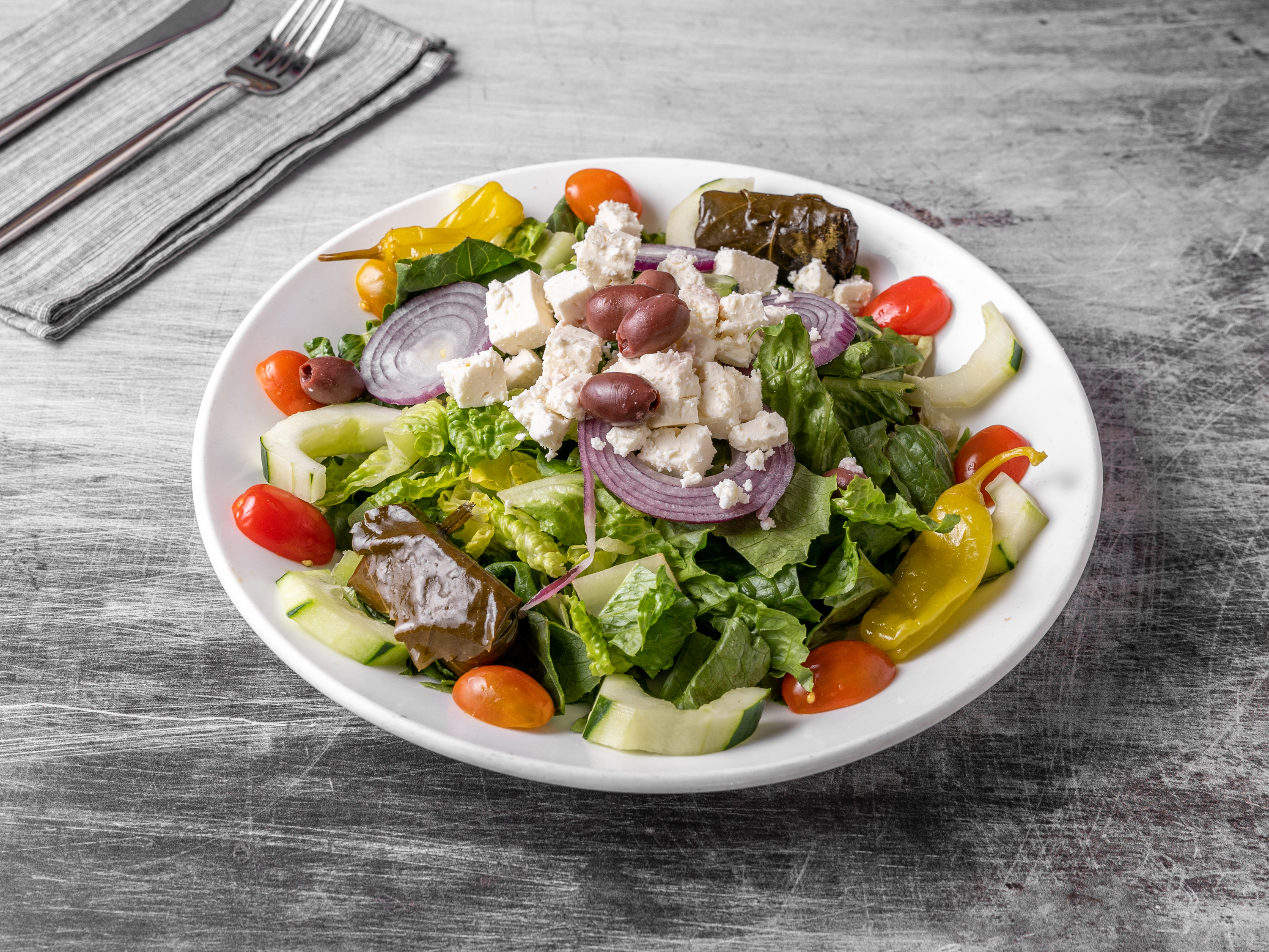 Order Greek Salad food online from Ardsley Diner store, Ardsley on bringmethat.com