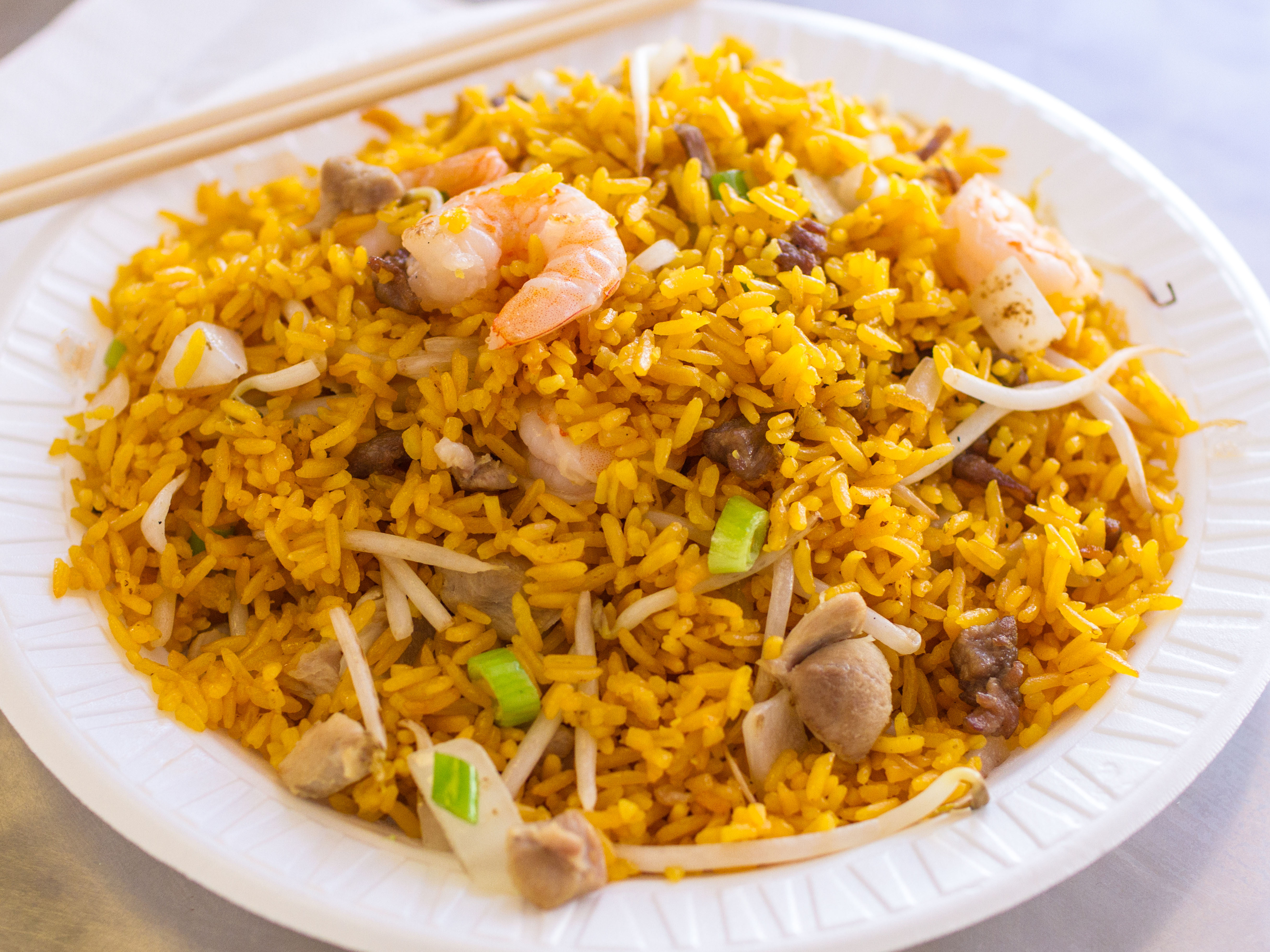 Order FR6. Combination Fried Rice food online from Simon's Wok & Grill store, Washington on bringmethat.com