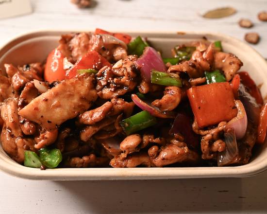 Order Black Bean Sauce Stir-fry Chicken food online from Golden Box Express store, Lake Forest on bringmethat.com