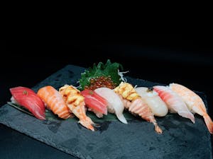 Order G4. Chef's Choice Nigiri Combo (10) food online from Bengee Sushi store, Ontario on bringmethat.com