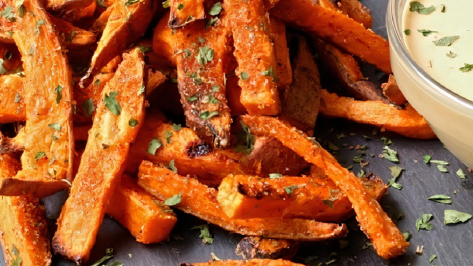 Order Sweet Potato Fries food online from Wings Of Durham store, Durham on bringmethat.com