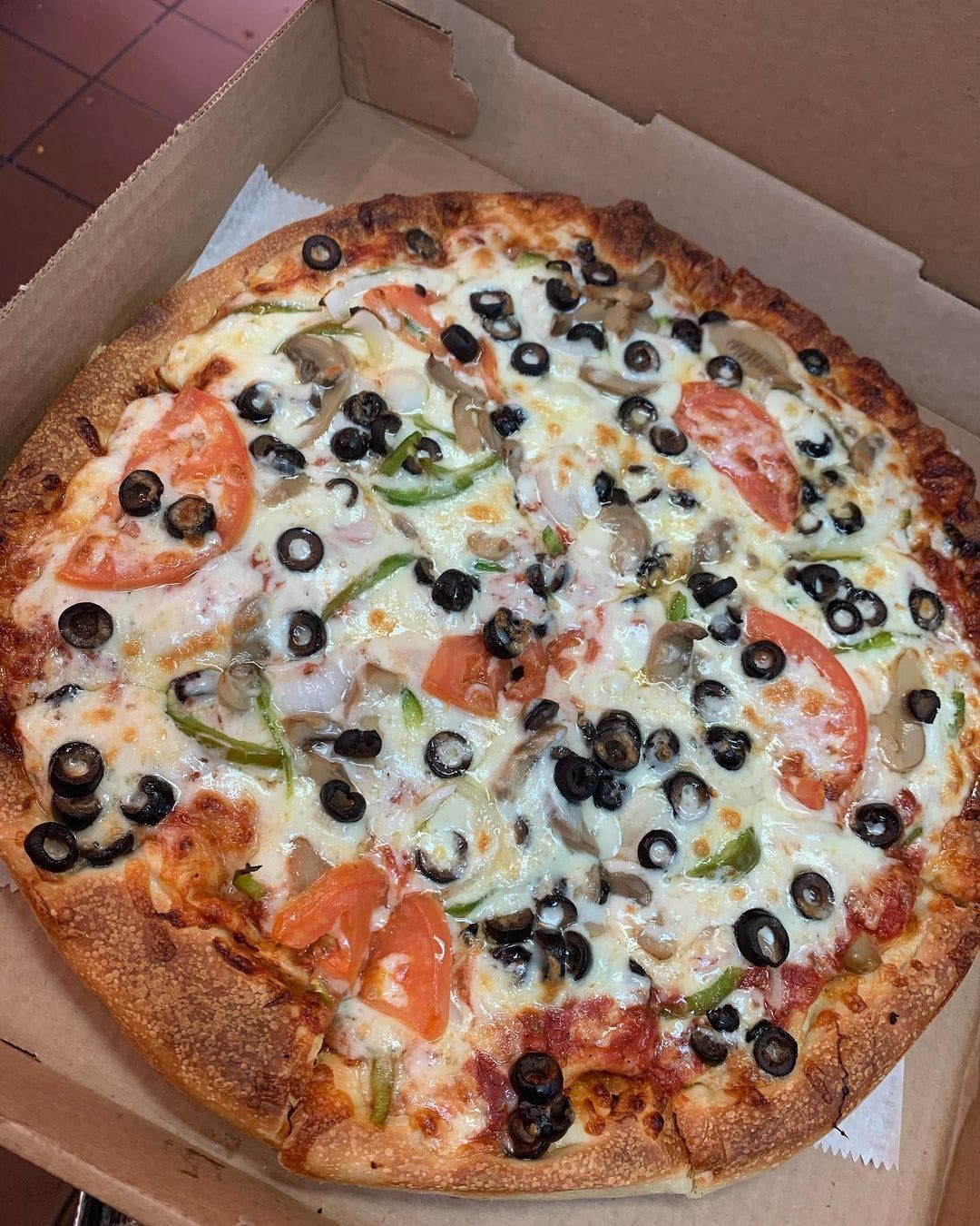 Order Veggie Pizza - Small 10'' food online from Rita Pizza store, Providence on bringmethat.com