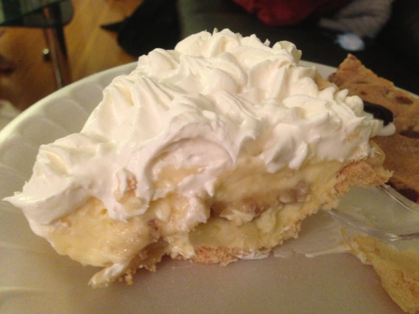 Order Banana Cream Pie food online from Dinahs Family Restaurant store, Los Angeles on bringmethat.com