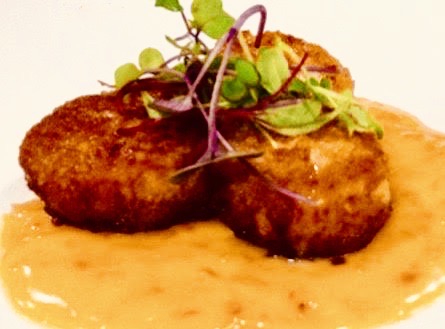 Order Crispy Crab Cakes food online from Fellini Cafe Of Media store, Media on bringmethat.com