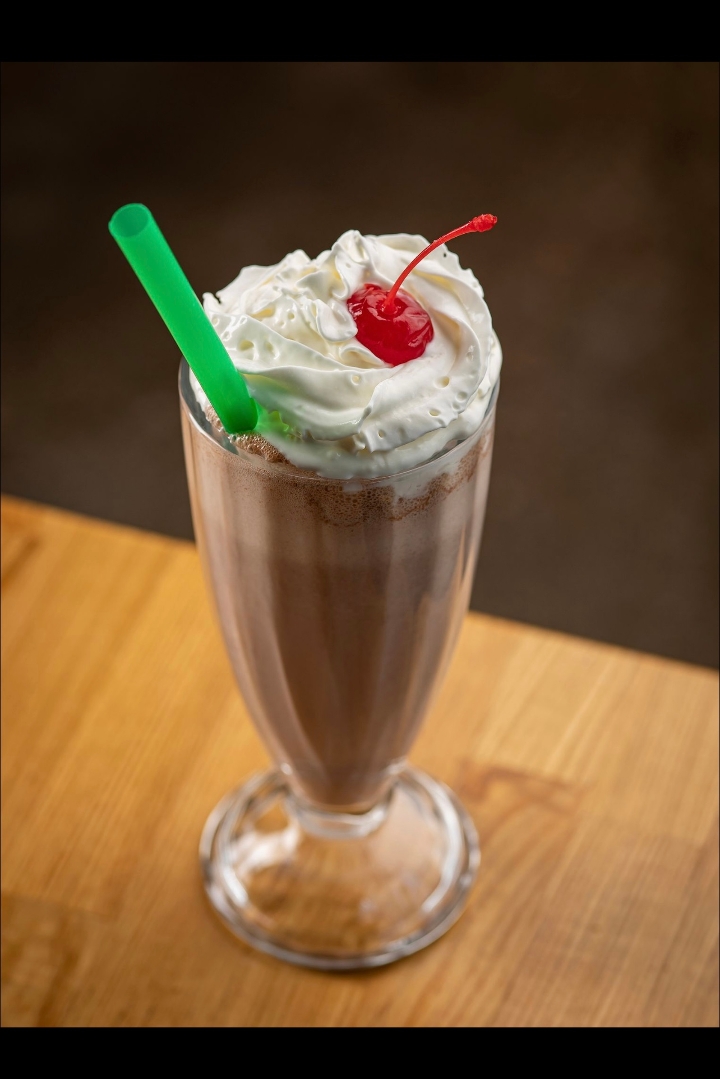 Order Chocolate Peanut Butter Shake food online from Eggy's store, Chicago on bringmethat.com