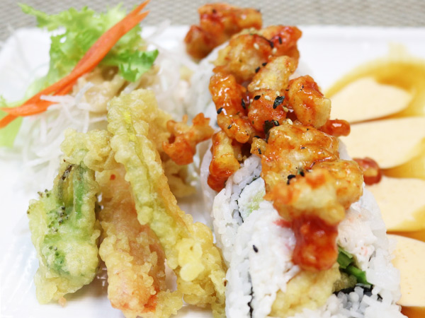 Order Popcorn Lobster Roll food online from Sushiraw store, Los Angeles on bringmethat.com