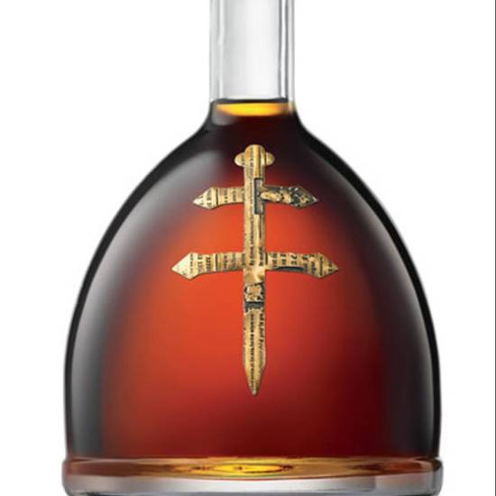 Order D'usse Cognac 750ML food online from Hammer Liquor store, Stockton on bringmethat.com