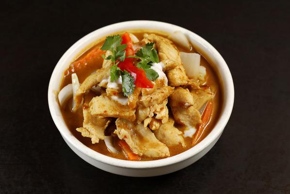 Order Yellow Curry food online from Thaitanic Streetfood store, Sausalito on bringmethat.com