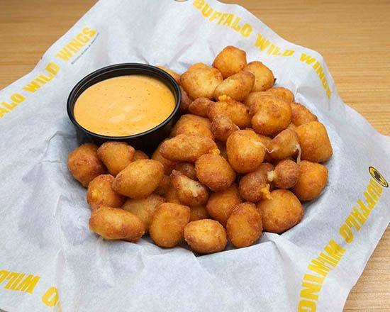 Order Cheddar Cheese Curds food online from Buffalo Wild Wings store, Atascocita on bringmethat.com