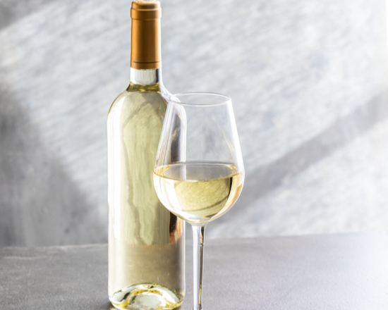 Order Gallo Family 2017 Sauvignon Blanc 750 ml food online from Cheers On Demand store, Venice on bringmethat.com