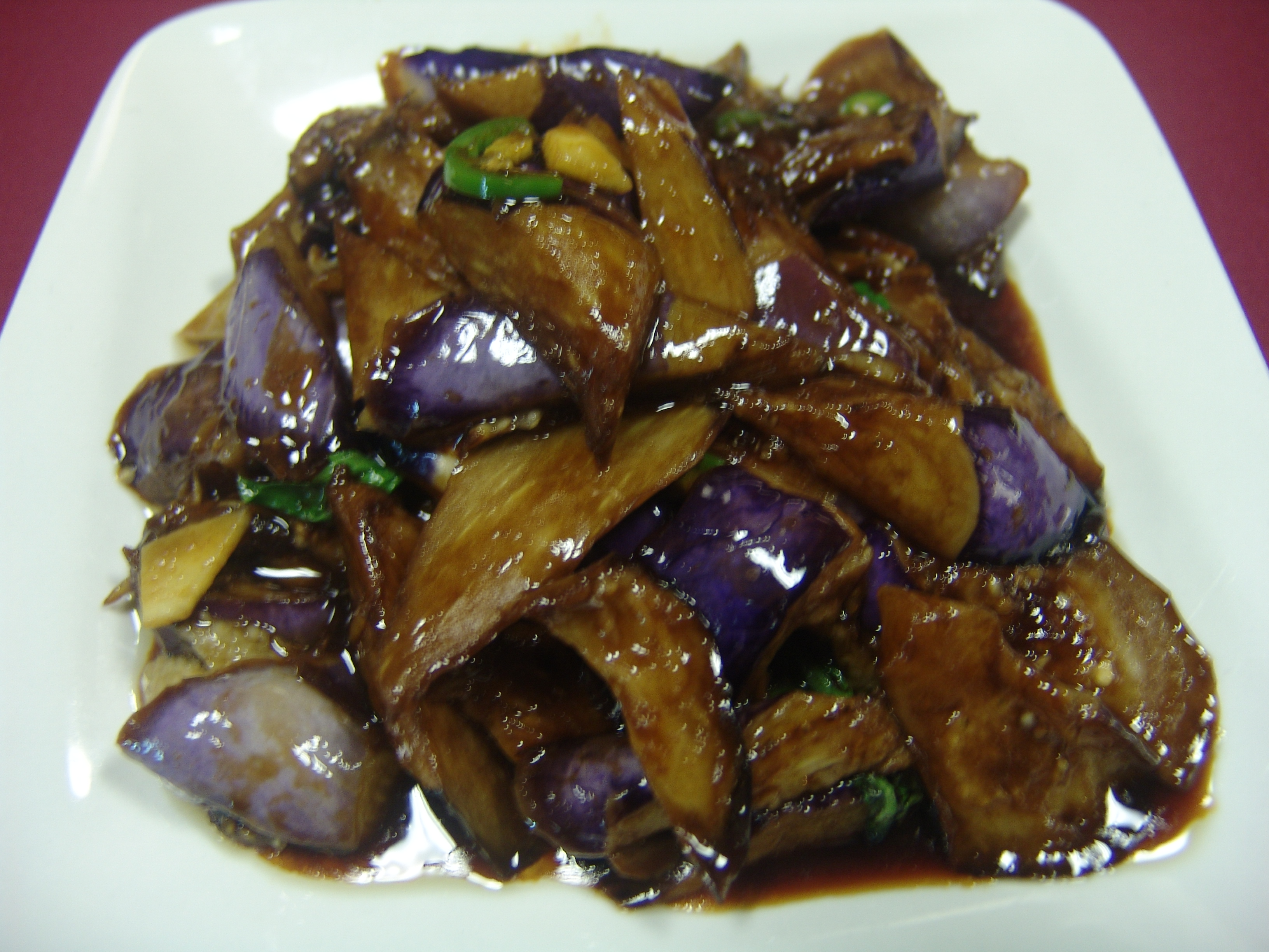 Order Eggplant with Basil 九層茄子 food online from Vege Paradise store, San Gabriel on bringmethat.com