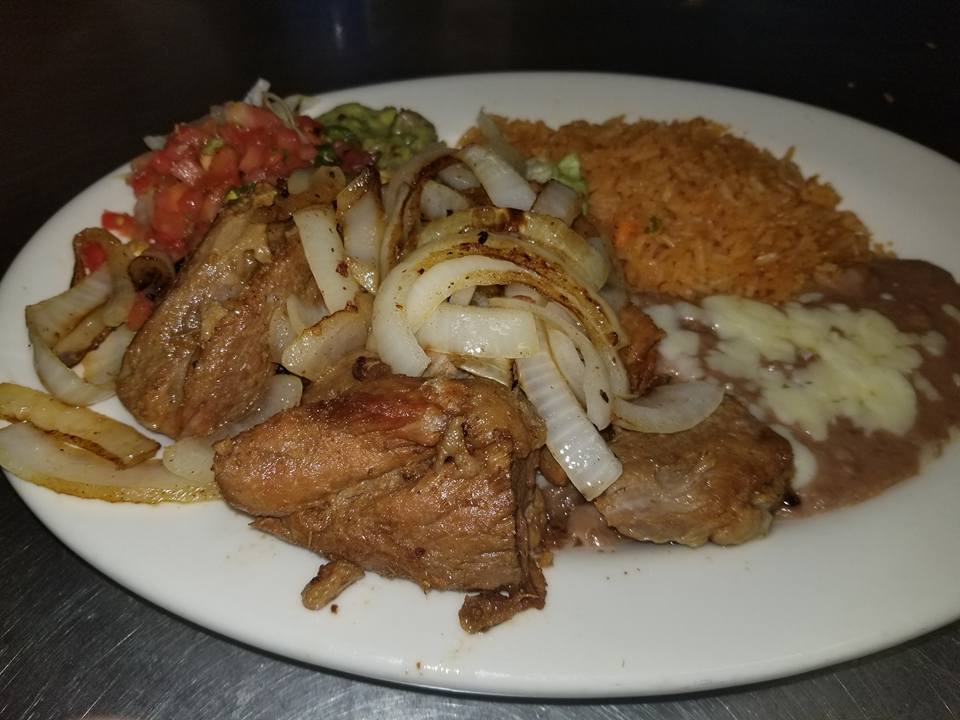 Order Carnitas Dinner food online from El Mezcal Restaurant store, Bethalto on bringmethat.com