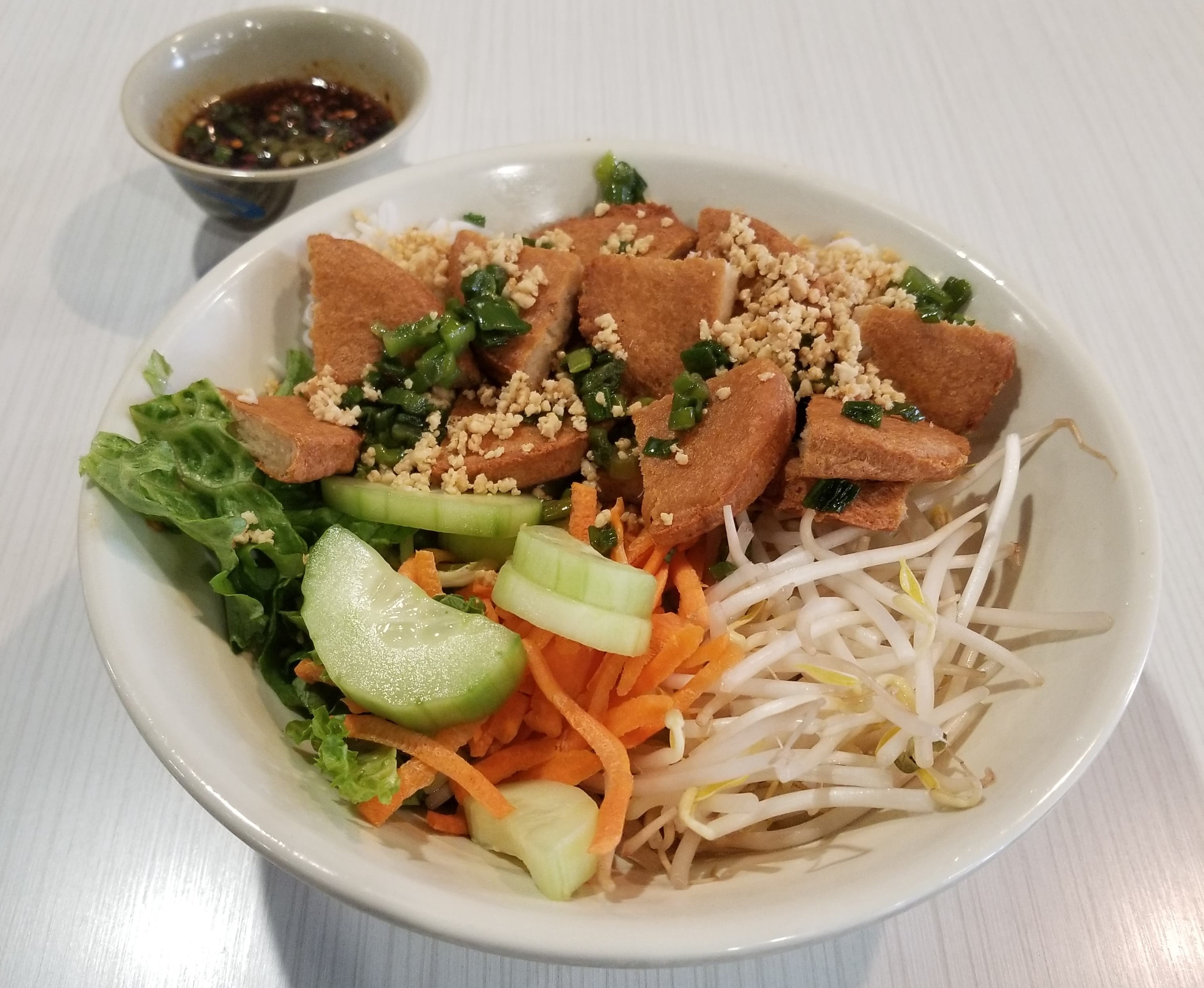 Order Vegan Crispy Chicken V-Bowl food online from Nam Noodles And More store, Pasadena on bringmethat.com