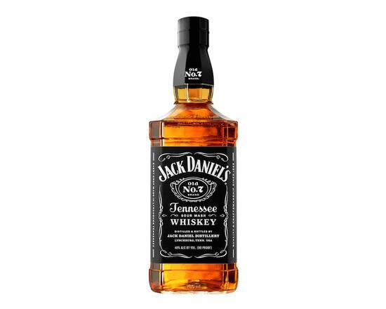 Order Jack Daniel's Old No. 7 Tennessee Whiskey Black Label 750mL food online from D & K Liquor store, Thousand Oaks on bringmethat.com