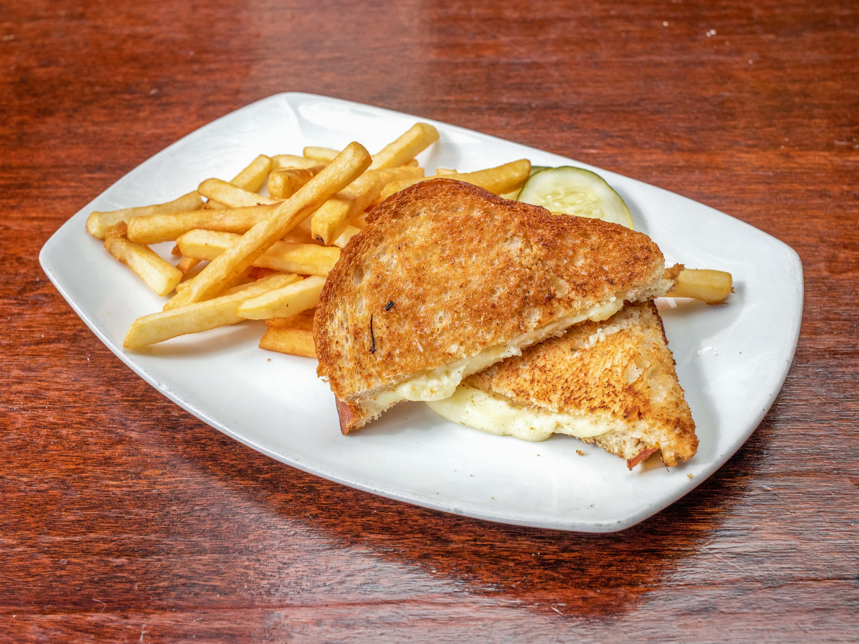 Order Kid's Grilled Cheese and Chips food online from Great american pub - catering store, Narberth on bringmethat.com