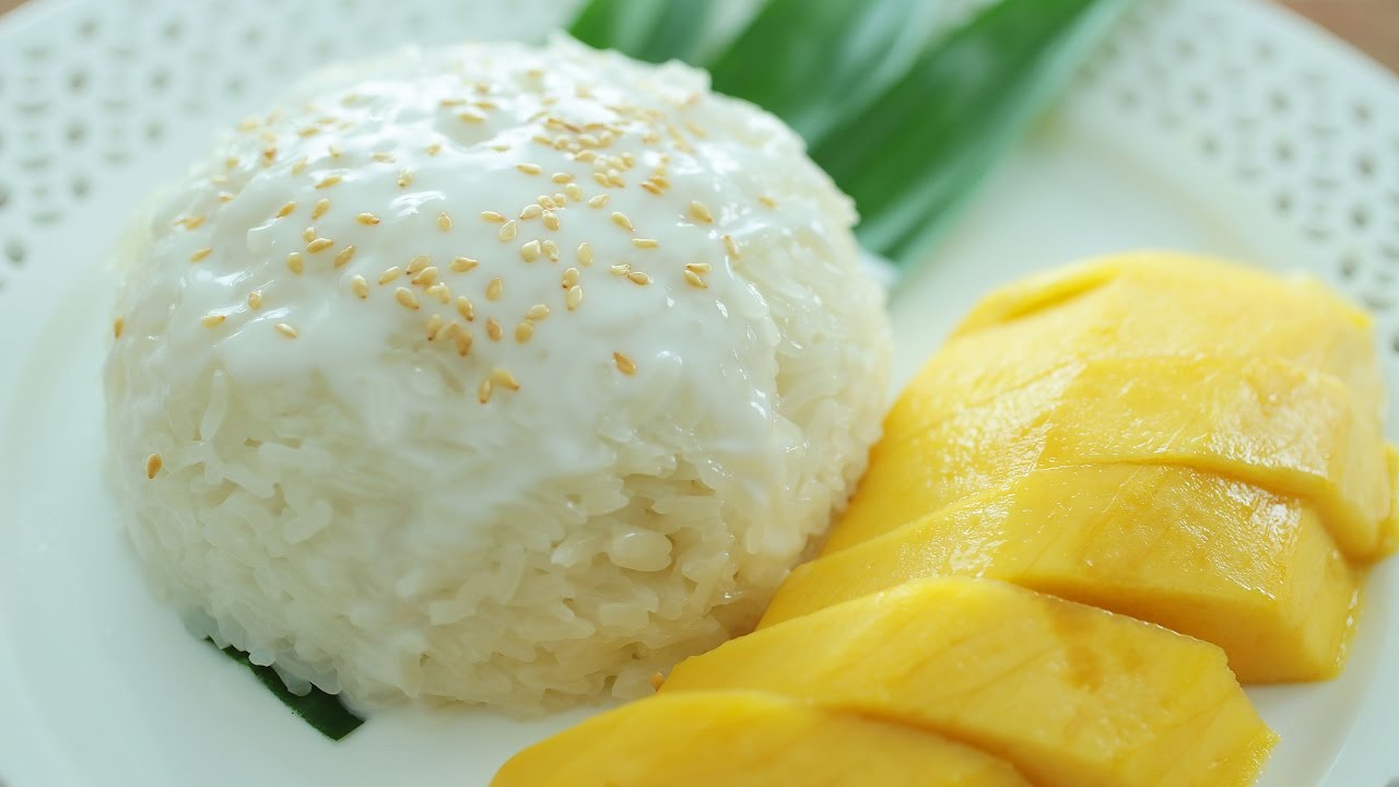 Order Sticky Rice With Mango food online from Thai Fiesta Cafe store, Paramount on bringmethat.com