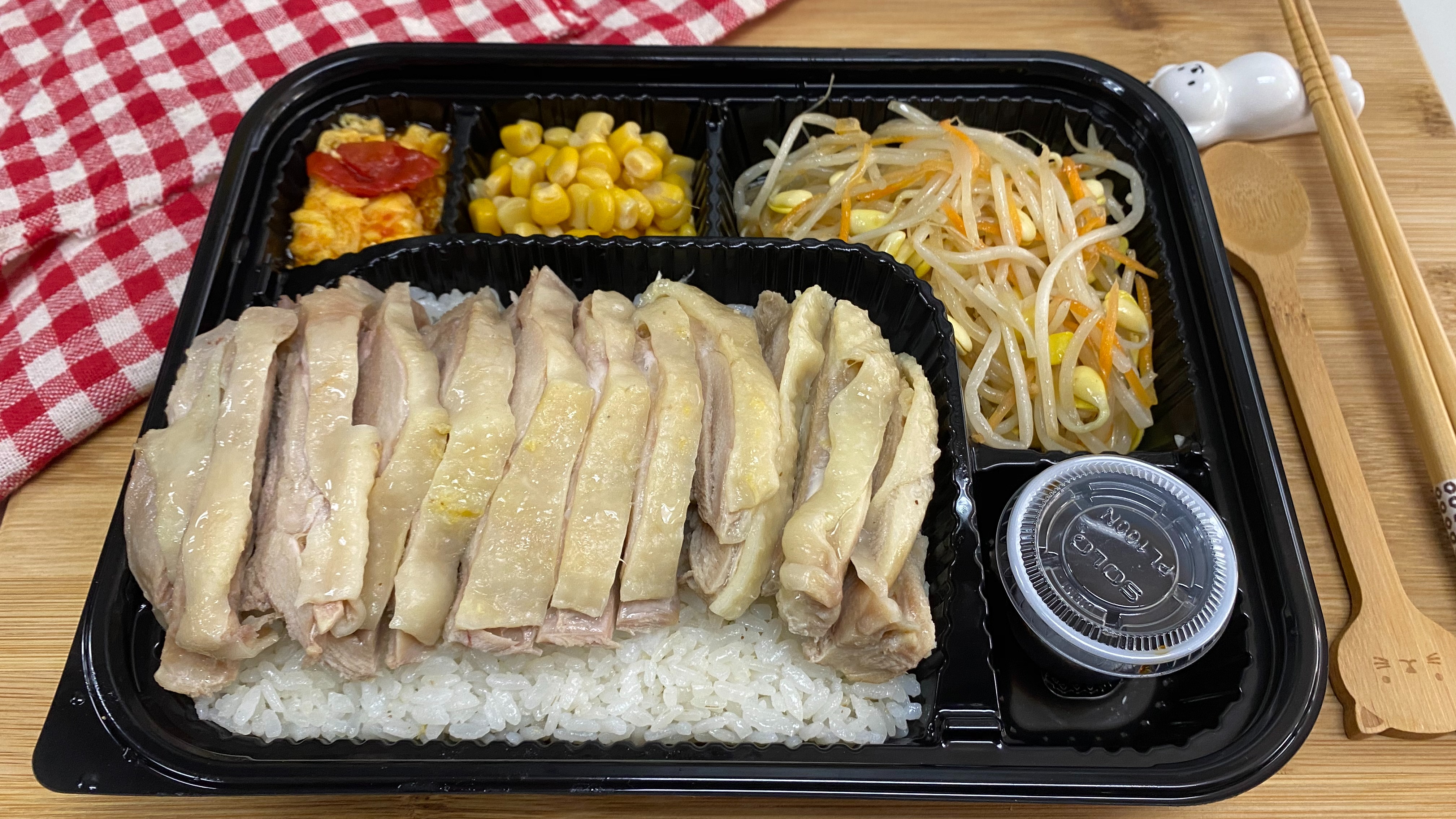 Order Hainan Chicken Rice 海南雞飯 food online from Spiceology store, Arcadia on bringmethat.com