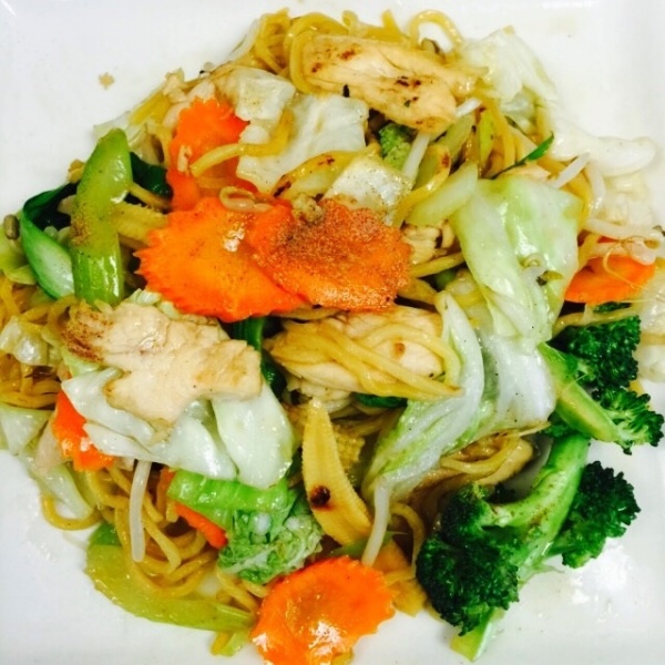 Order Chow Mein food online from Pad Thai Restaurant store, Santa Ana on bringmethat.com