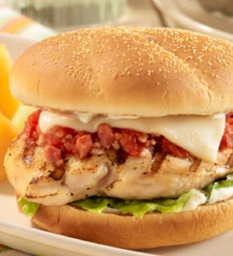 Order Swiss Grilled Chicken Sub - Sub food online from Lunetta pizza store, New York on bringmethat.com