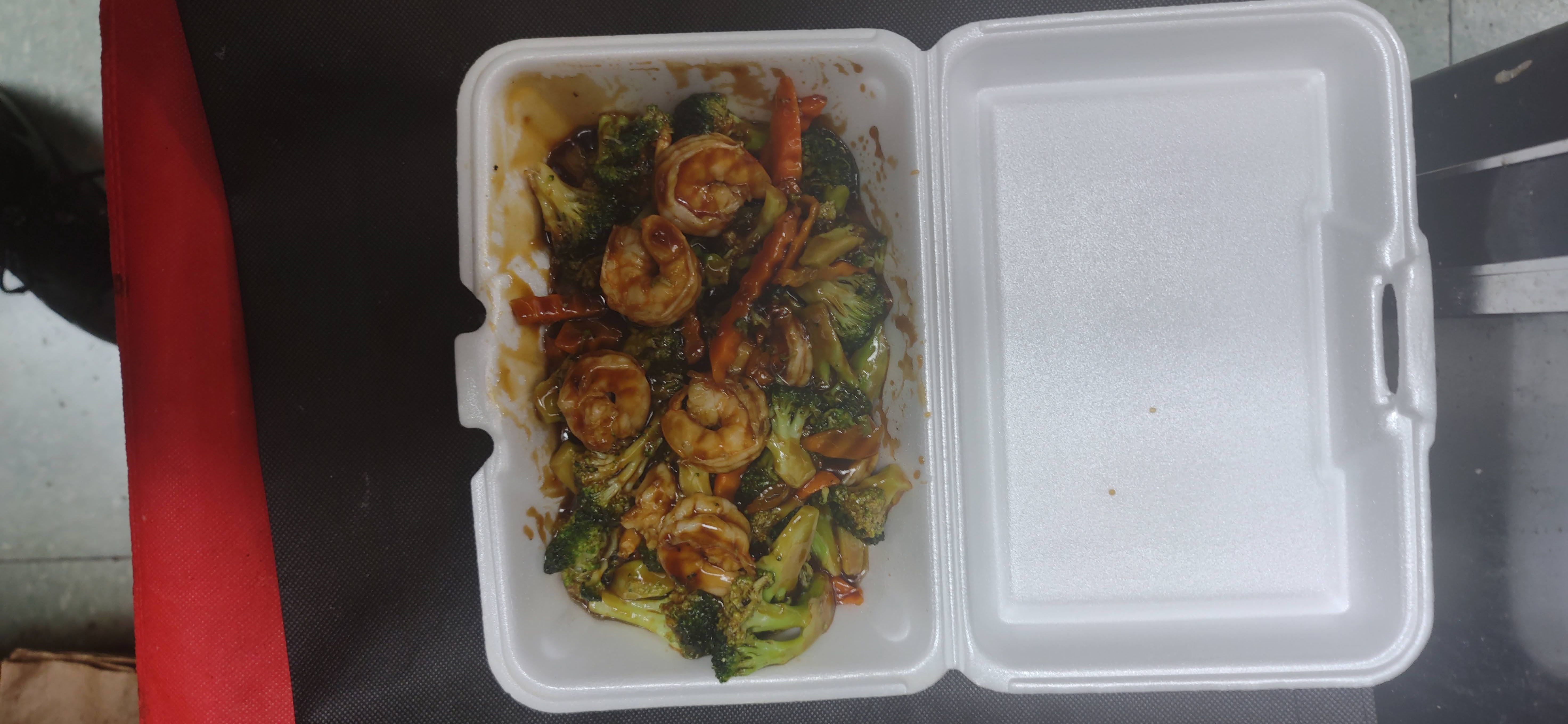 Order 106. Jumbo Shrimp with Broccoli  food online from China Wok store, Lima on bringmethat.com