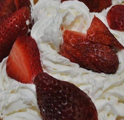 Order Fresh Strawberries and Whip Cream food online from Crosstown diner store, Bronx on bringmethat.com