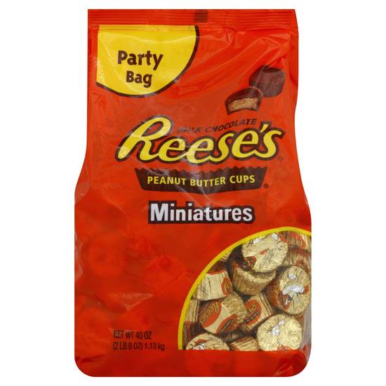 Order Reese's Milk Chocolate & Peanut Butter Miniatures Candy Party Bag (35.6 oz) food online from Rite Aid store, Yamhill County on bringmethat.com