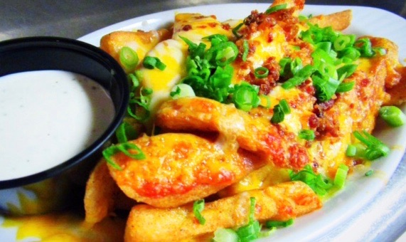 Order Irish Nachos food online from Black Horse Tavern and Grill store, Norco on bringmethat.com