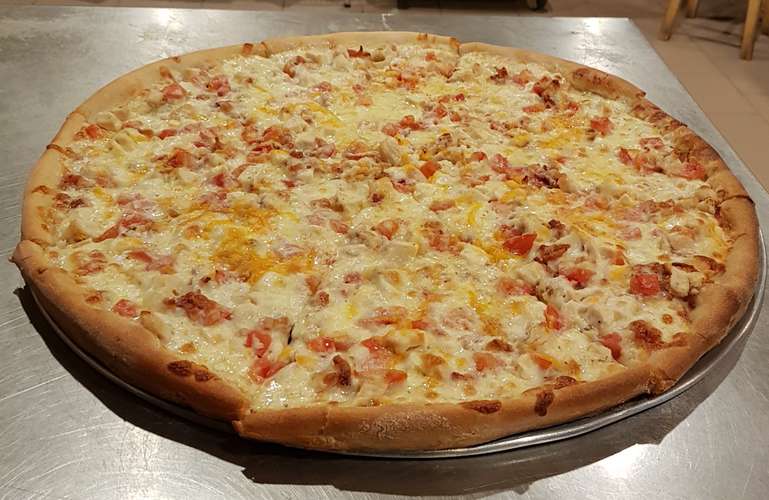 Order Chicken Ranch Pizza food online from Two Cousins Paradise store, Paradise on bringmethat.com