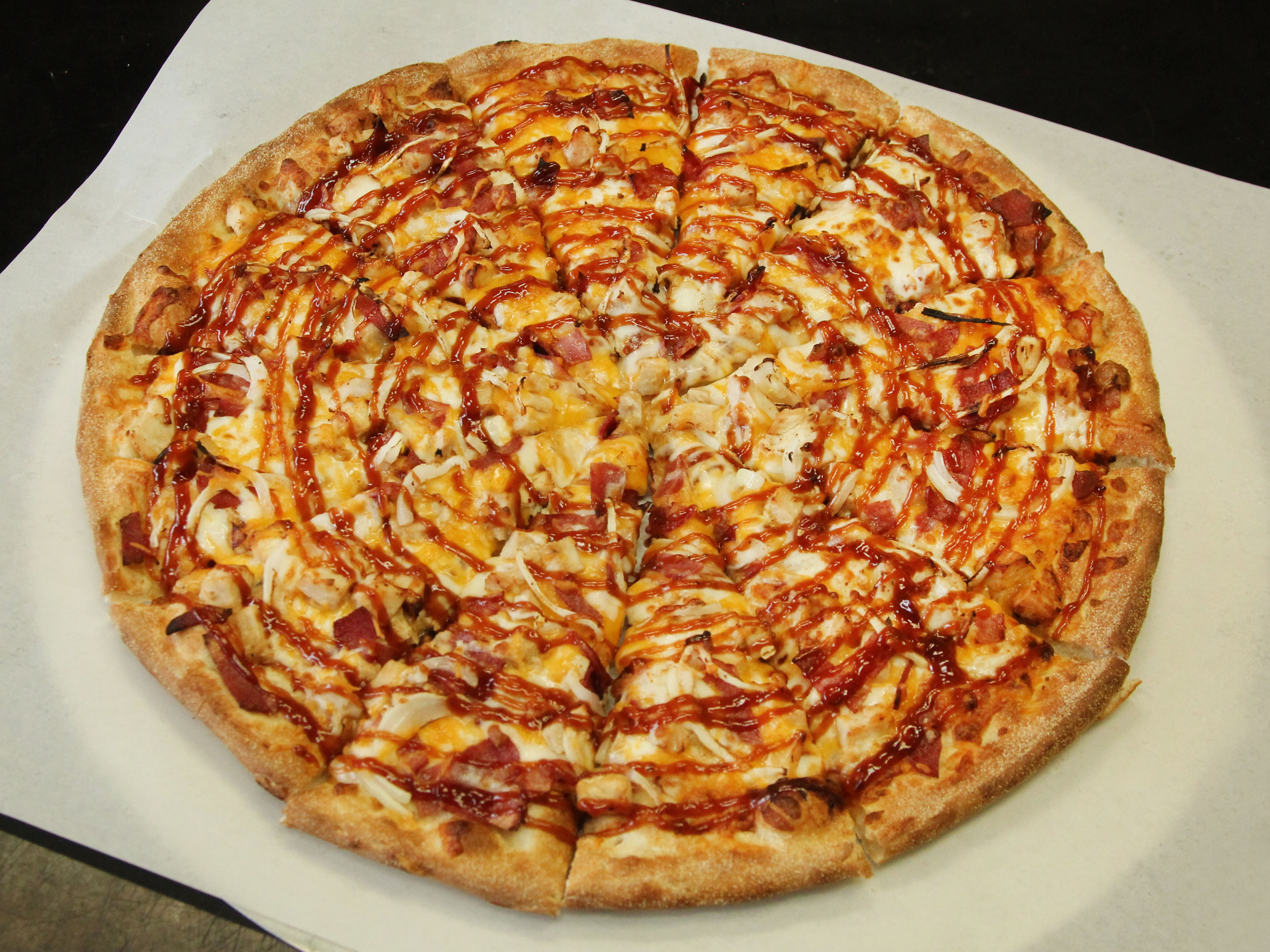 Order BBQ Chicken Pizza food online from Best Pizza & Sandwiches store, Willoughby on bringmethat.com