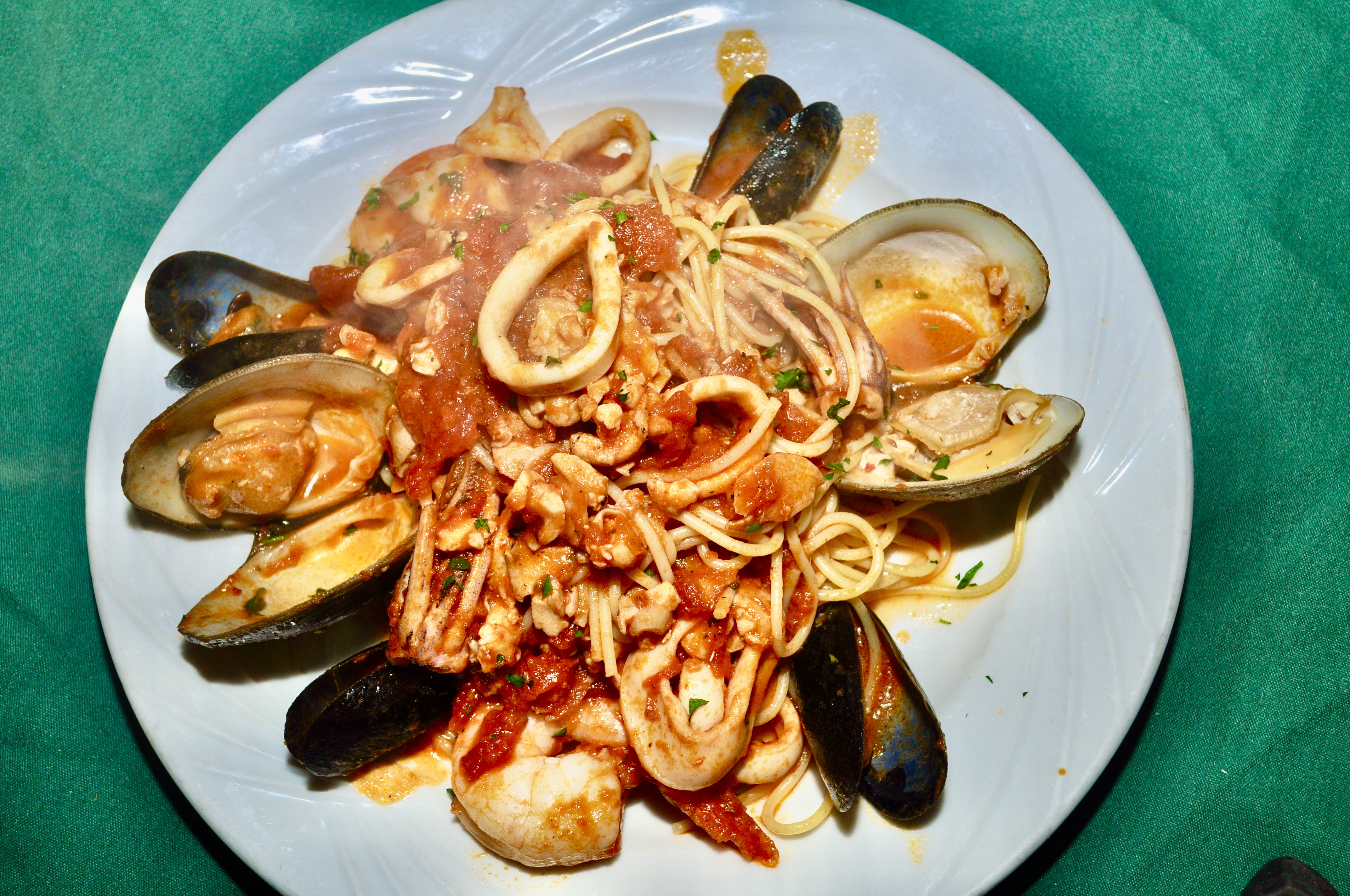 Order Zuppa di Pesce  food online from Illianos Grill store, Norwich on bringmethat.com
