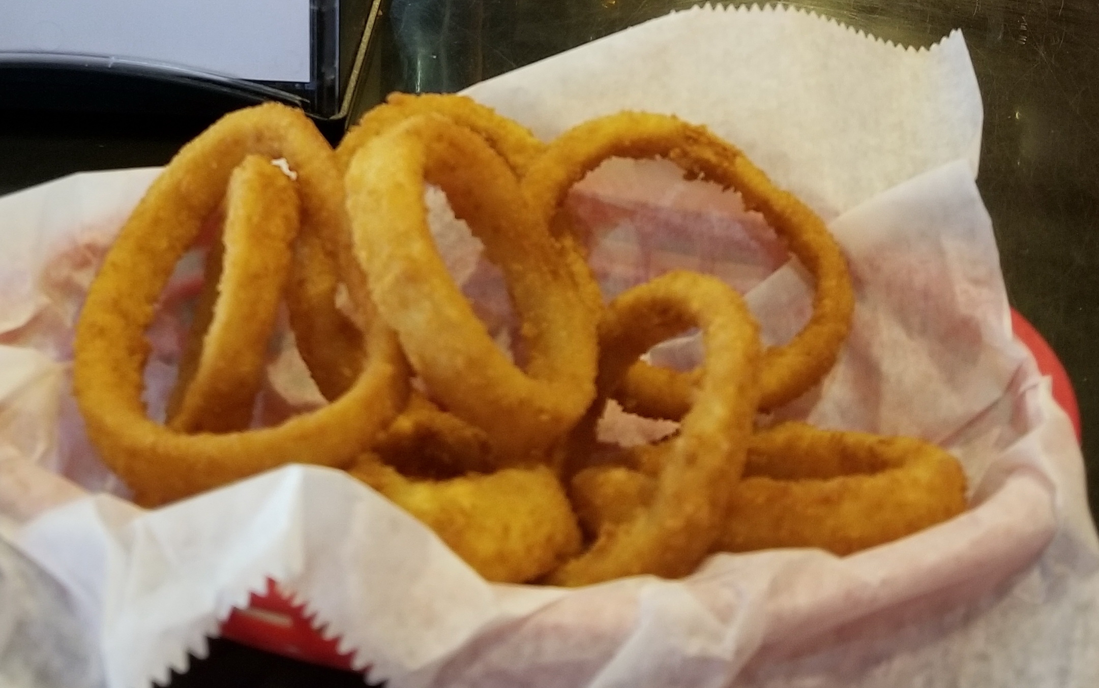 Order Basket of Onion Rings food online from Albie's Pizza store, Virginia Beach on bringmethat.com