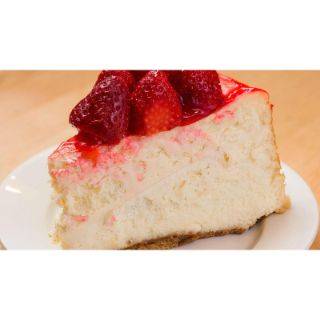 Order Strawberry Cheesecake food online from CHICKEN AVENUE store, Garden City on bringmethat.com