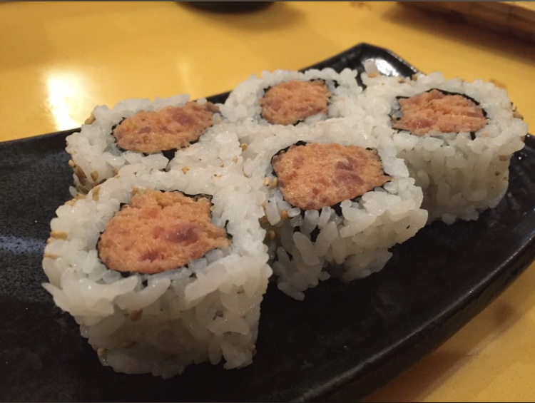 Order Spicy Tuna Cut Roll food online from Sushi House store, Los Angeles on bringmethat.com