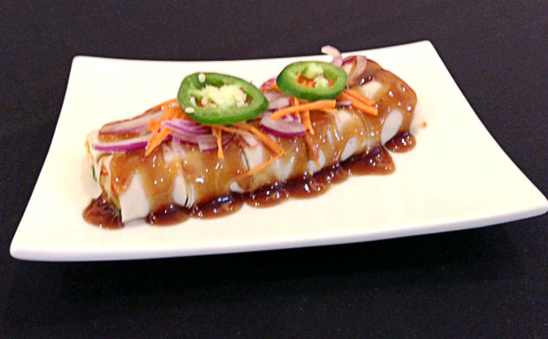 Order 6. Spring Roll food online from Thai Medallion Restaurant store, Naperville on bringmethat.com