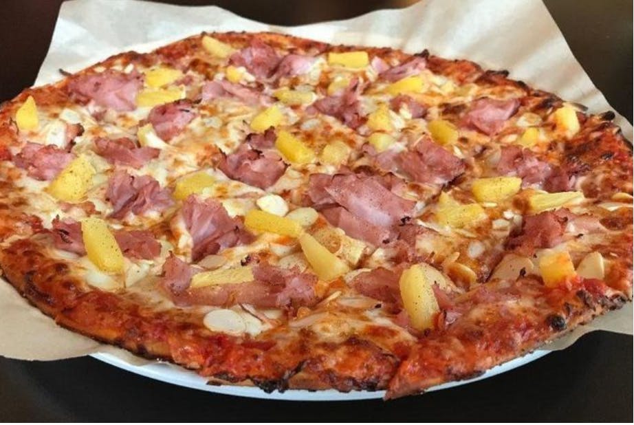 Order Hawaiian  Pizza - Medium 12" food online from Don Franco's Apollo Pizza store, Sewell on bringmethat.com