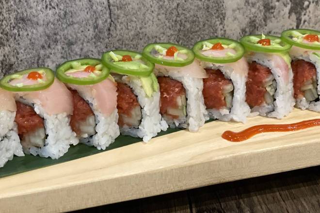 Order Yellowtail Jalapeño Roll food online from O Sushi store, San Diego on bringmethat.com