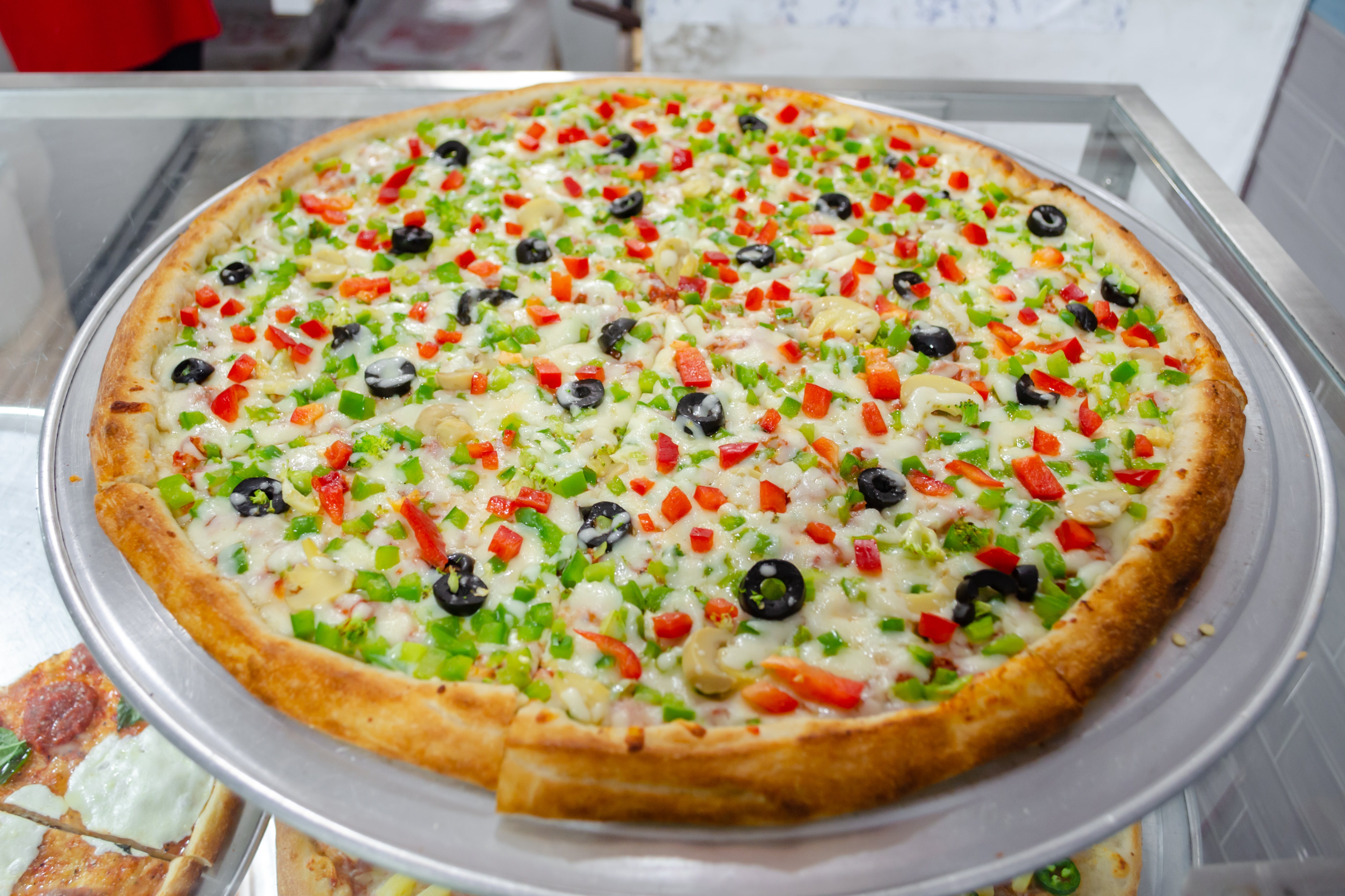 Order Vegetable Lover Pizza - 18'' food online from 99¢ Pizza & Hot Dog store, New York on bringmethat.com