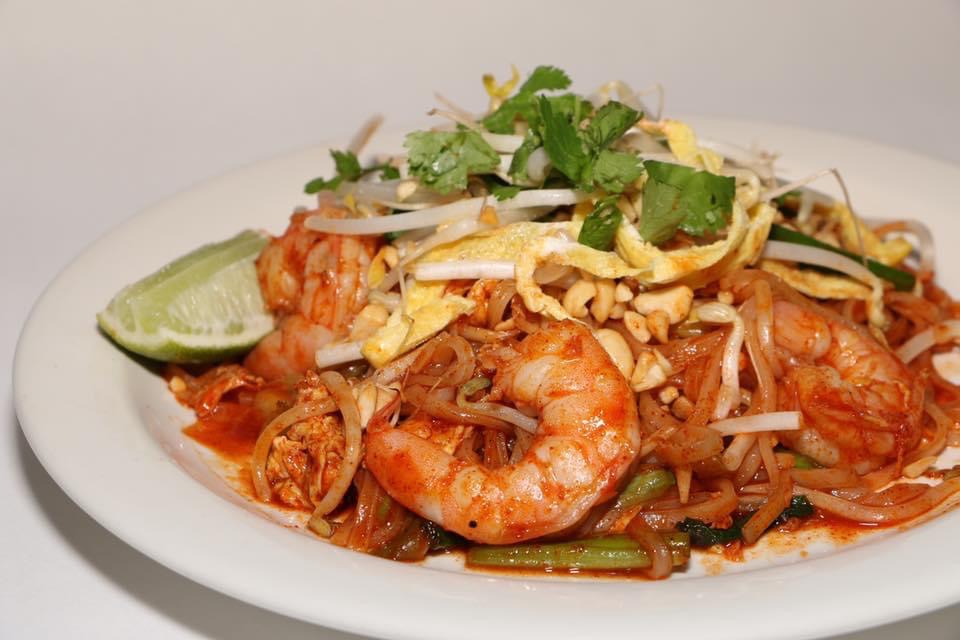 Order Phat Thai Noodle food online from Thai Mii Up Cuisine store, Rochester on bringmethat.com