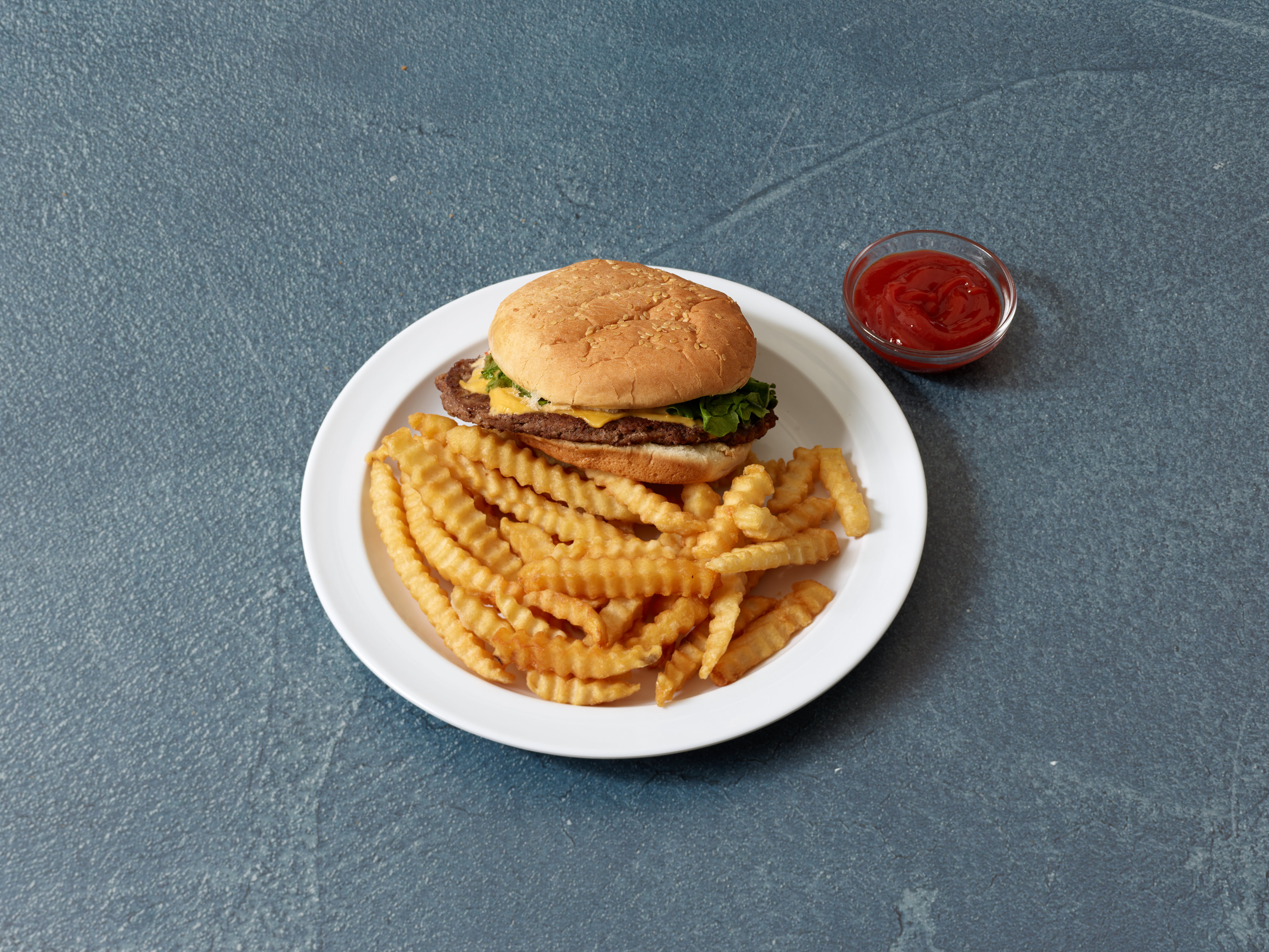 Order 8 oz. Cheeseburger food online from Green gourmet store, New York on bringmethat.com
