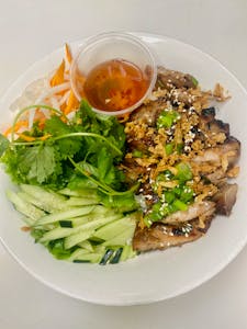 Order Grilled Chicken Vermicelli food online from Banh Mi Express store, Brentwood on bringmethat.com