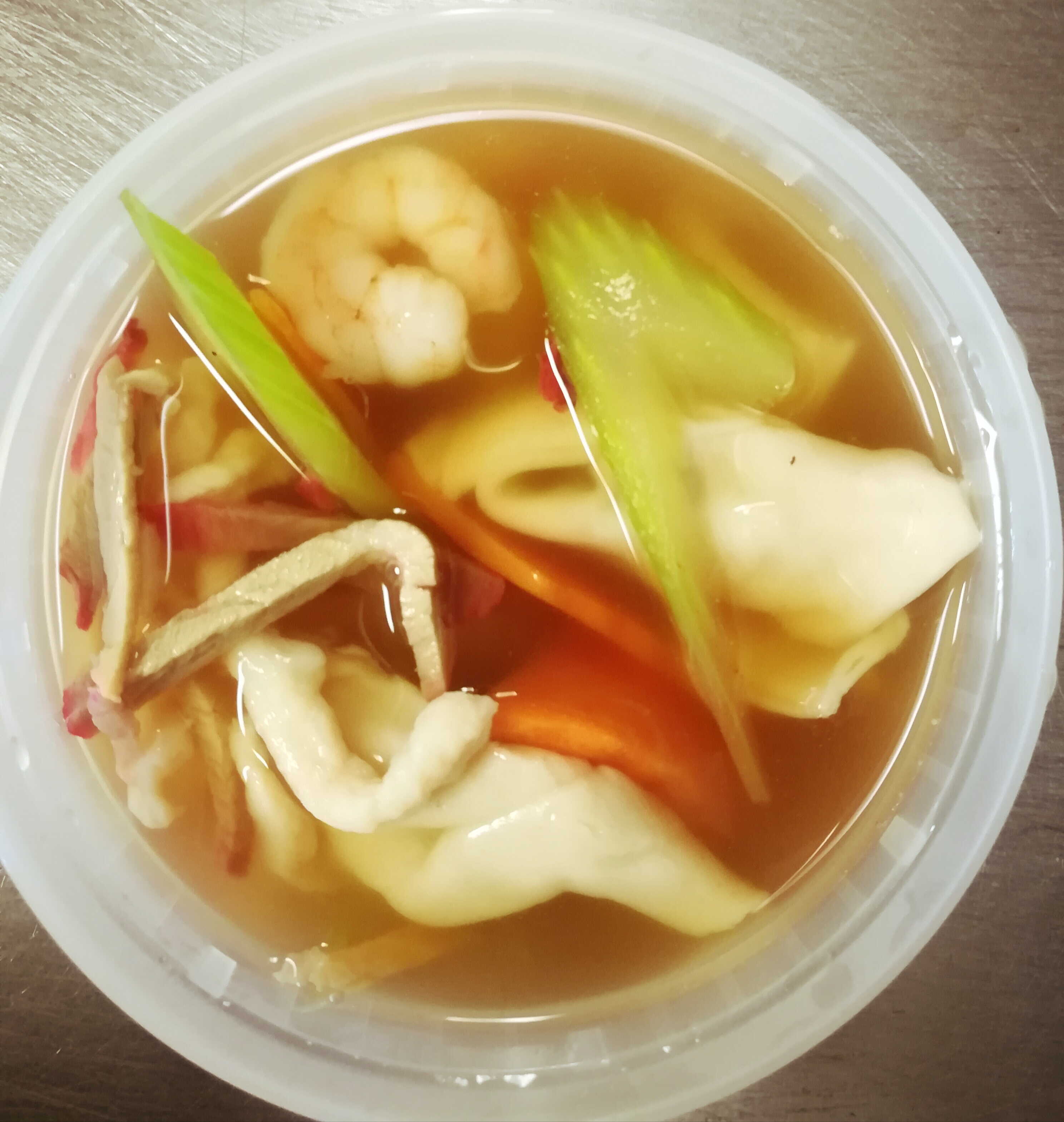 Order House Wonton Soup food online from Canton Wok store, Pawtucket on bringmethat.com