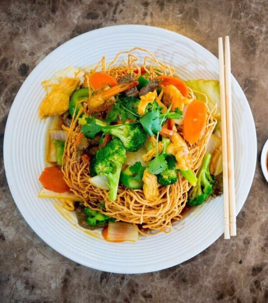 Order Crispy Noodle food online from Pho Noodle House store, Placentia on bringmethat.com